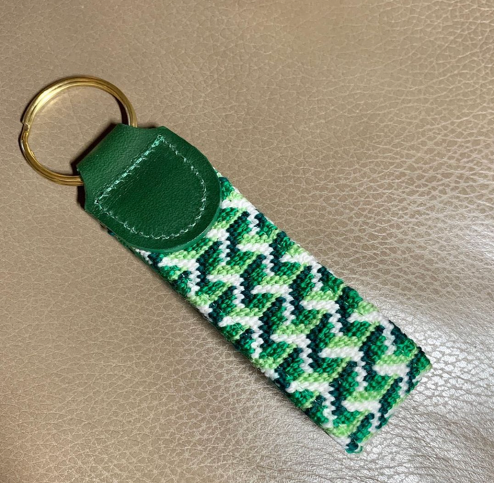 Y Pattern Keychain Green
