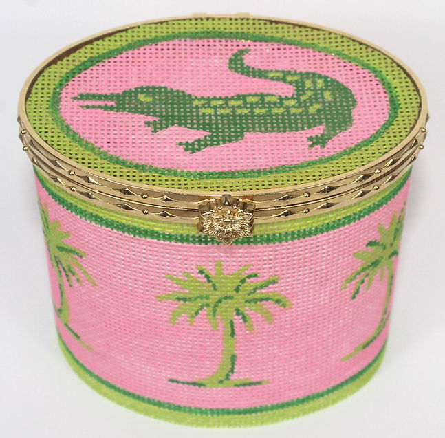 Limoges Box – Lg. Oval Green Gator & Palms on Hot Pink (gold clasp)