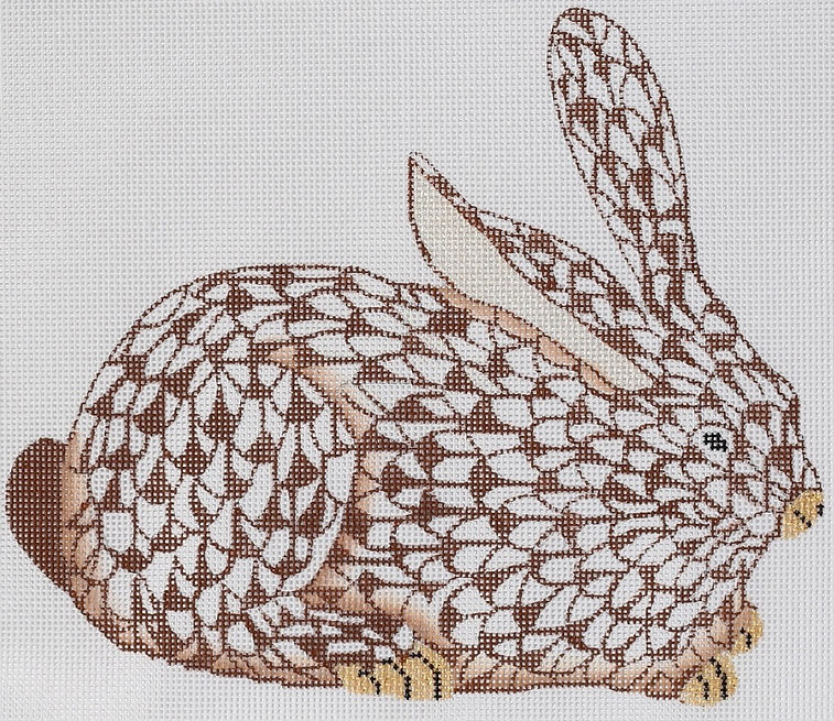 Herend-inspired Fishnet Crouching Bunny – brown w/ gold (facing right)