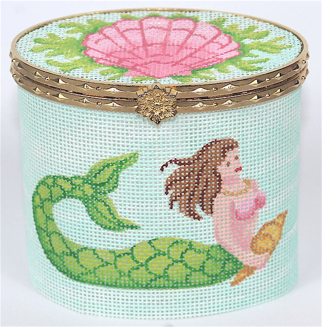 Limoges Box – Lg. Round Scallop & Mermaid on Caribbean (gold clasp)