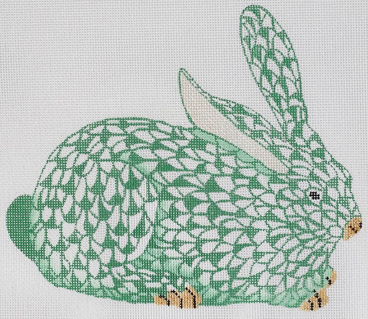 Herend-inspired Fishnet Crouching Bunny – emerald w/ gold (facing right)