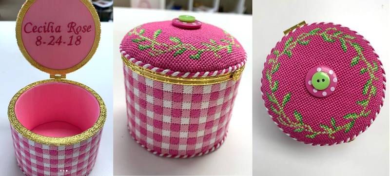 Limoges Box – Med. Round Pink Gingham w/ Floral Vine (gold clasp)