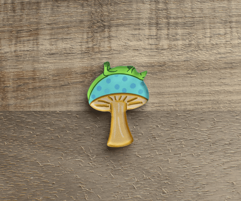 Lizard on a Turquoise Mushroom Needleminder
