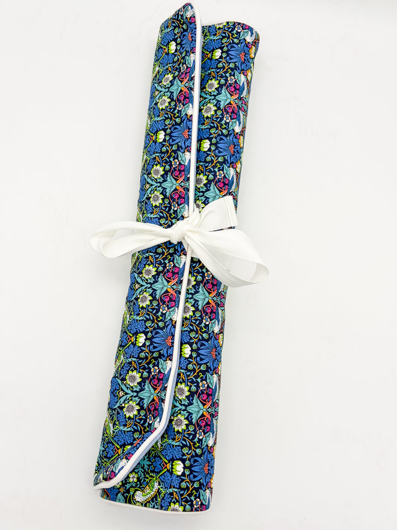 Stitching Fox Canvas Roll
