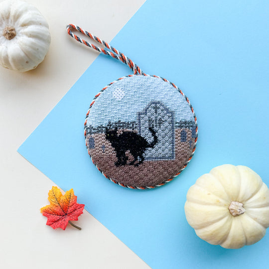 Halloween - Cat in Graveyard