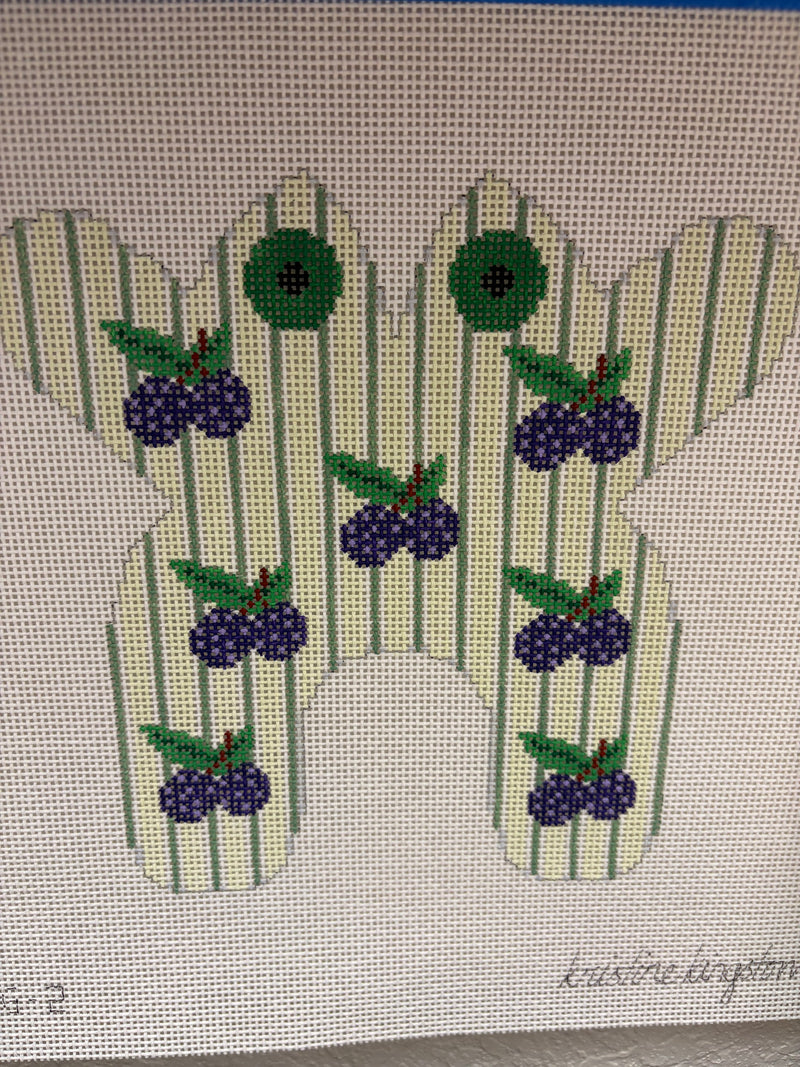 Frog - blackberries