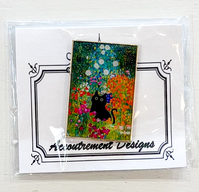 Black Cat in Flowers Needleminder