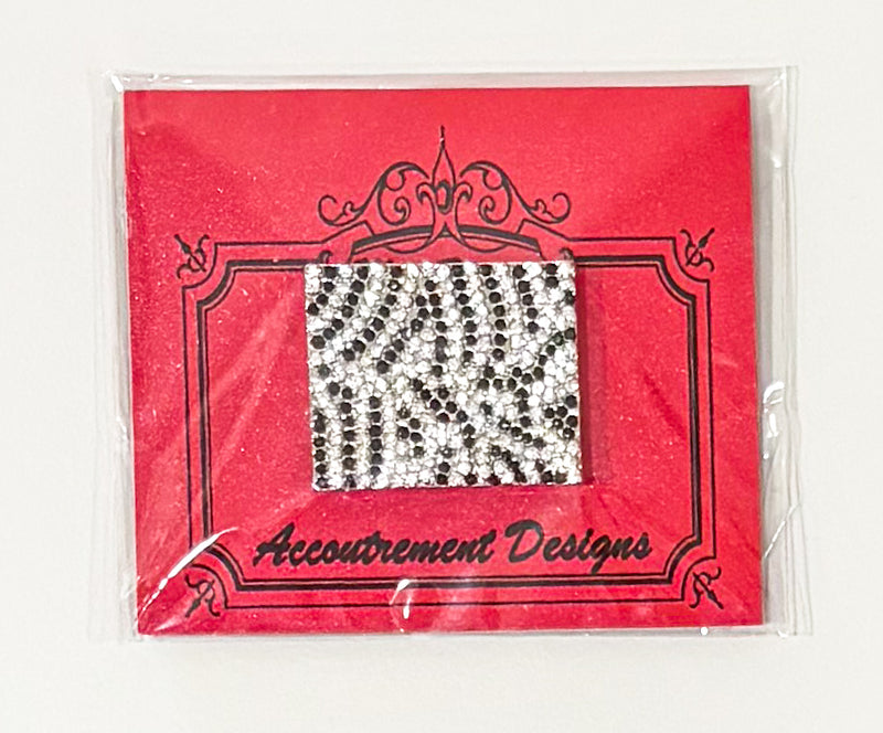 Black and White in Rhinestones Needleminder