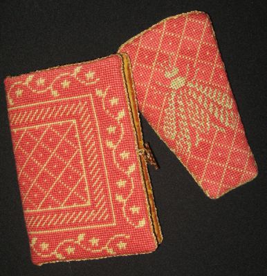 N's Bee Needle Case - Coral and Butter