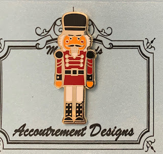 Enamel Nutcracker - Needleminder