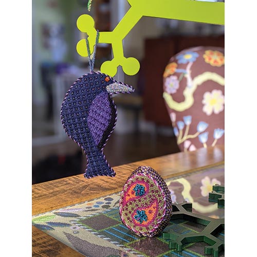 Black Bird & Paisley Egg w/ SG by Ruth Schmuff