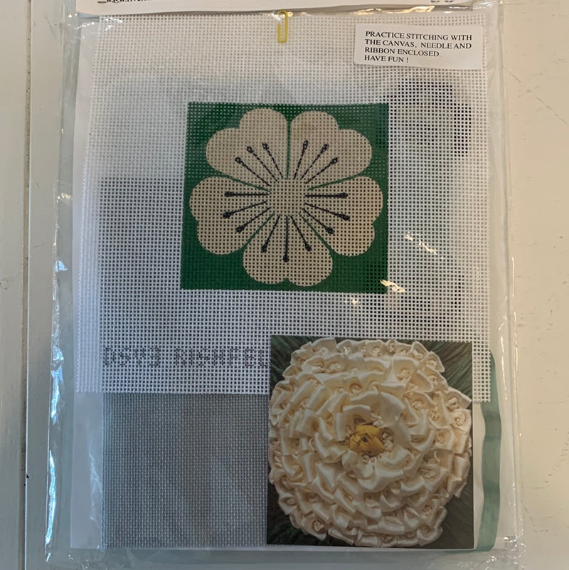 River Silks - Kits To Go (Flower on Green)