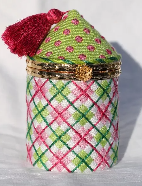 Limoges Box – Lg. Round Preppy Polka Dots & Argyle – pinks & greens (gold clasp)  (stitch guide available)