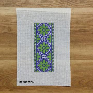 Eyeglass Case - Hearts Medallion - Green