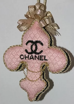 Stitch Guide for OM-56 – Mini Parisian Fleur-de-Lys – Chanel