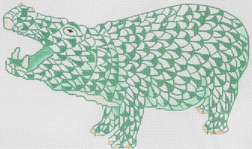 Herend-inspired Fishnet Hippo – emerald w/ gold