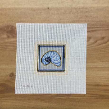 Blue Sea Shell (13 mesh)