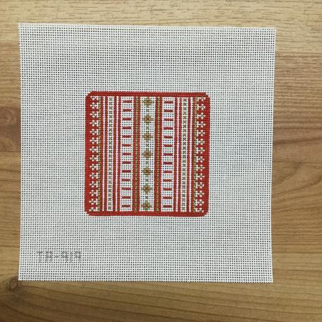 Red and Gold Square (18 mesh)